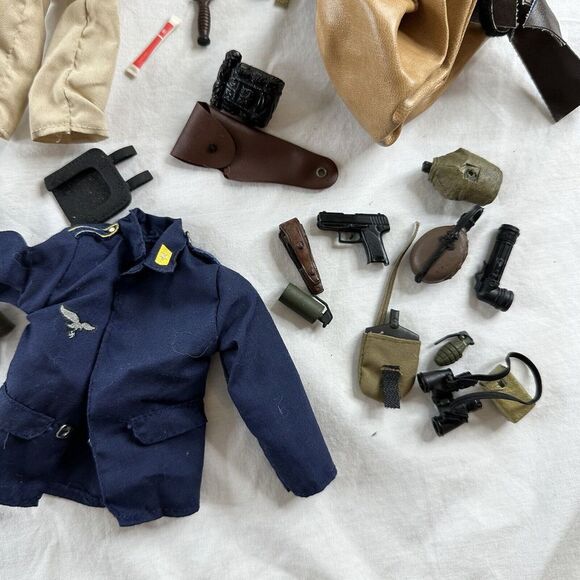 Vtg 90s 12" GI Joe Lot Military Action Figures Accessories Weapons Uniforms Etc. - Picture 5 of 16